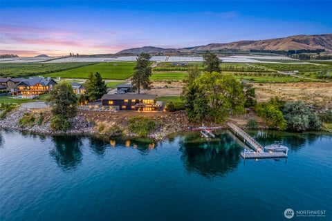 Photo of 64 van Winkle Road, Orondo, WA 98843 (MLS # 2561954)