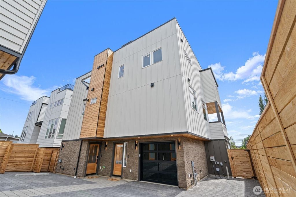 Photo of 1133 NW 60th Street #B, Seattle, WA 98107 (MLS # 2527044)