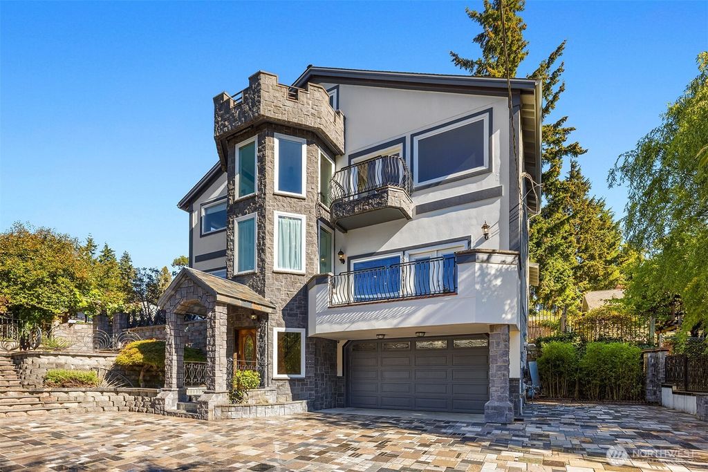 Photo of 11906 23rd Avenue SW, Burien, WA 98146 (MLS # 2445527)