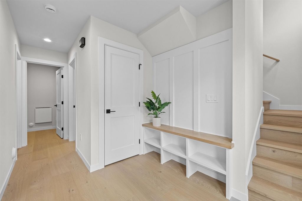 Photo of 6011 43rd Avenue NE, Seattle, WA 98115 (MLS # 2377144)