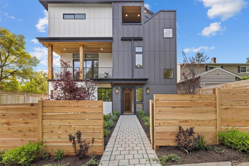 Photo of 6011 43rd Avenue NE, Seattle, WA 98115 (MLS # 2377144)