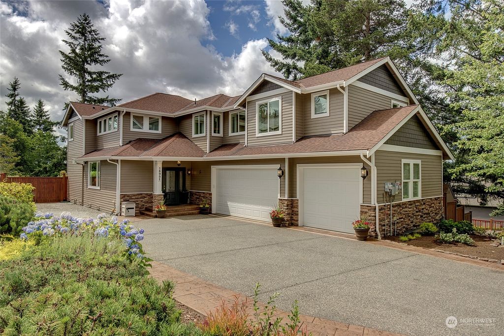 Photo of 16951 NE 88th Street, Redmond, WA 98052 (MLS # 2140561)