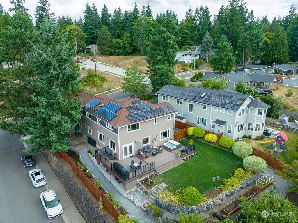 Photo of 16951 NE 88th Street, Redmond, WA 98052 (MLS # 2140561)
