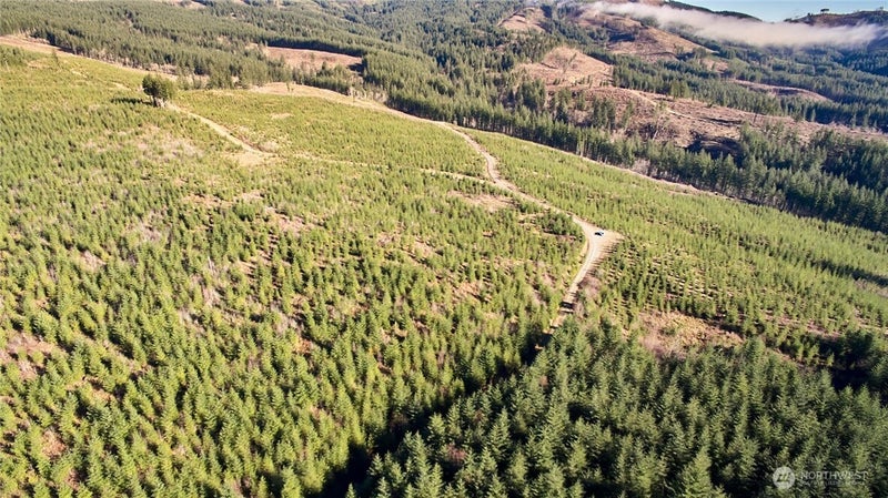 4 NE Jones Creek Road