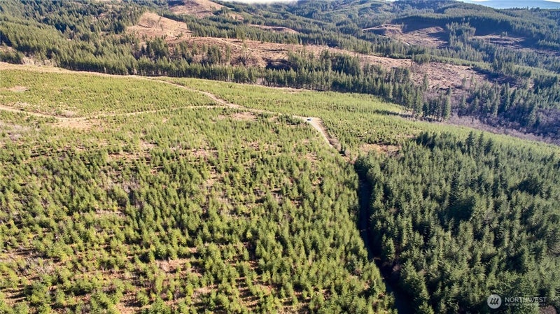 4 NE Jones Creek Road