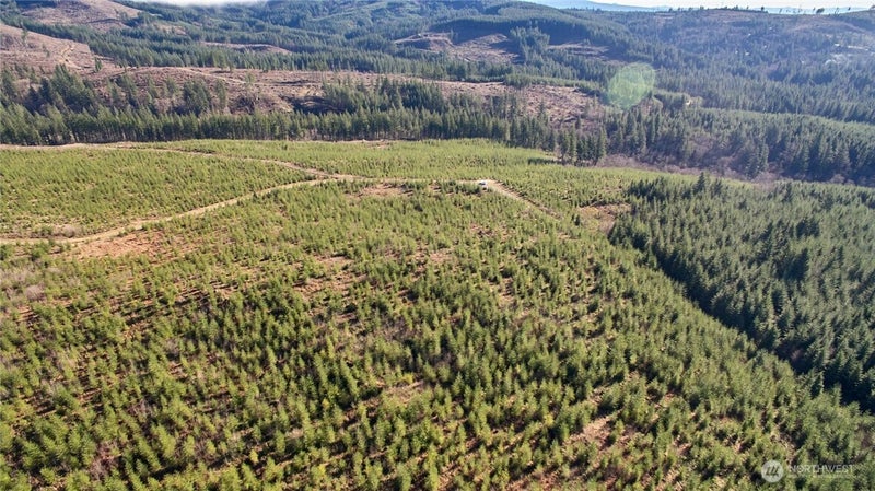 4 NE Jones Creek Road