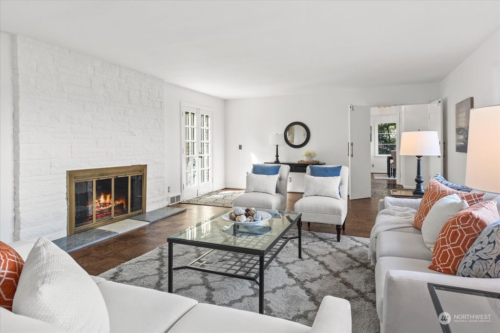 Photo of 6317 Seward Park Avenue S, Seattle, WA 98118 (MLS # 2134098)