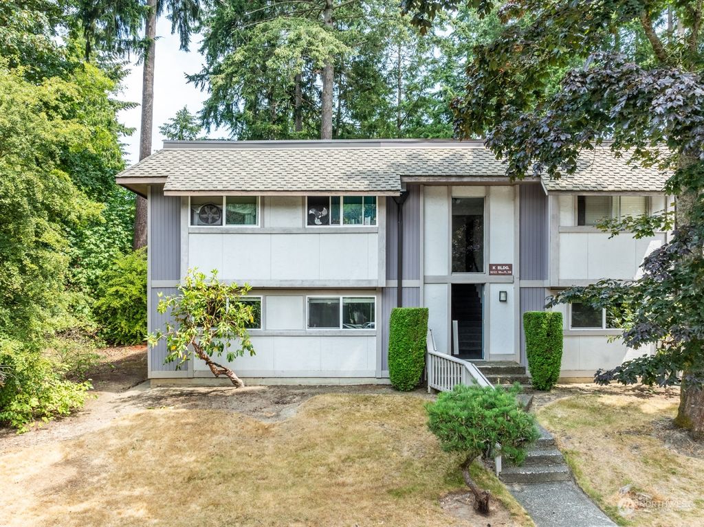 Photo of 4601 SW 320th Street #K1, Federal Way, WA 98023 (MLS # 2274313)