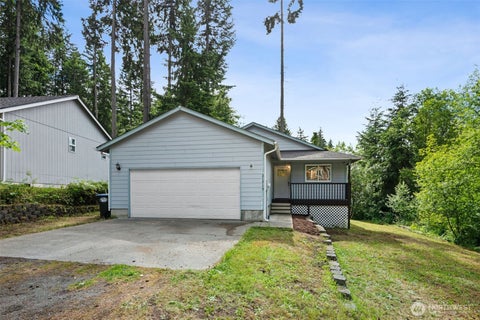 Photo of 21715 N Clear Lake Boulevard SE, Yelm, WA 98597 (MLS # 2539522)