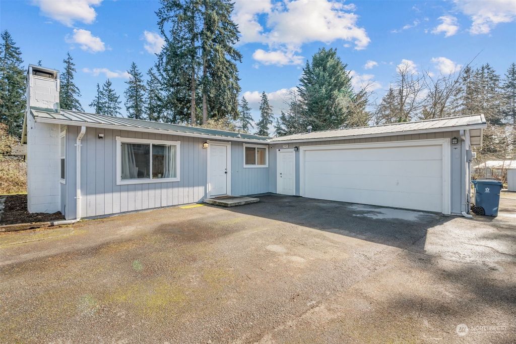 Photo of 17425 SE 266th Place, Covington, WA 98042 (MLS # 2204029)