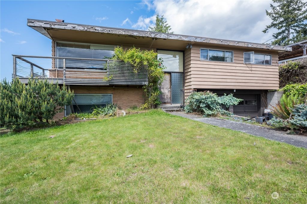 Photo of 242 SW 186th Street, Normandy Park, WA 98166 (MLS # 2233470)