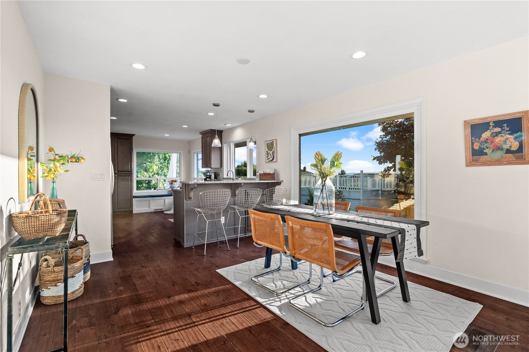 920 S Ventura Drive