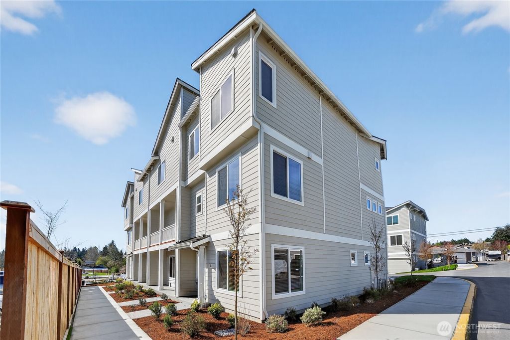 Photo of 9811 31st Avenue SE #C4, Everett, WA 98208 (MLS # 2511089)