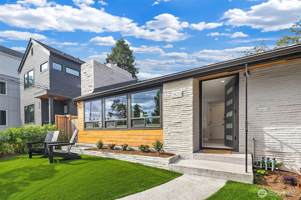 Photo of 2823 36th Avenue W, Seattle, WA 98199 (MLS # 2442561)