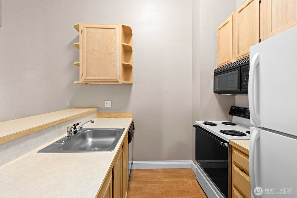 Photo of 1910 W Casino Road #232, Everett, WA 98204 (MLS # 2421439)