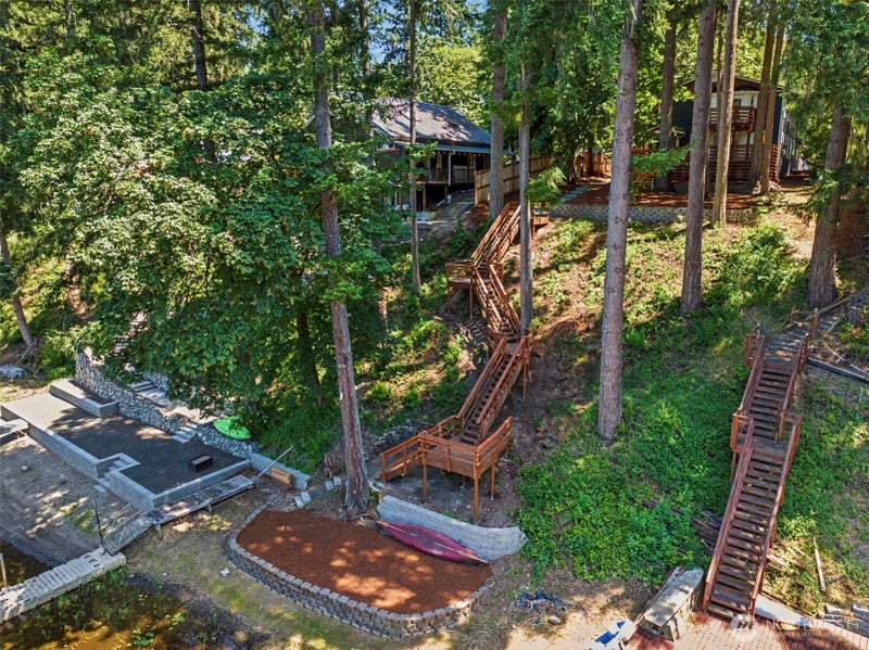 5633 Lake Saint Clair Drive SE