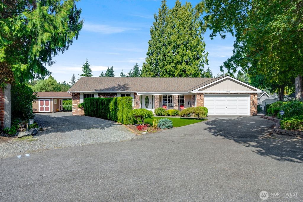 Photo of 14305 139th Place SE, Renton, WA 98059 (MLS # 2433897)