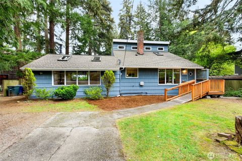 15822 34th Avenue NE Lake Forest Park WA 98155