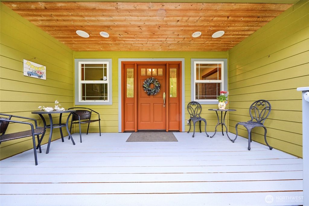 Photo of 5718 123rd Avenue NE #Unit A, Lake Stevens, WA 98258 (MLS # 2511412)