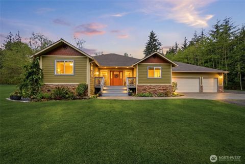Photo of 5718 123rd Avenue NE #A, Lake Stevens, WA 98258 (MLS # 2511412)