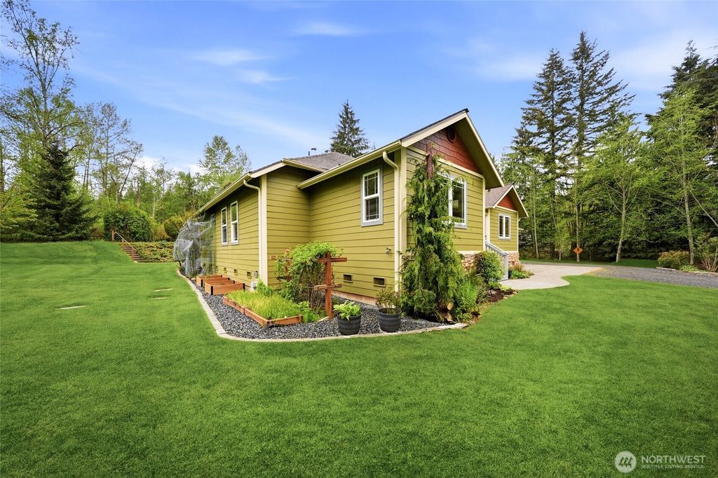Photo of 5718 123rd Avenue NE #Unit A, Lake Stevens, WA 98258 (MLS # 2511412)