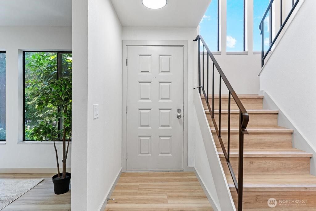 Photo of 1800 Grant Avenue S #G2, Renton, WA 98055 (MLS # 2396338)