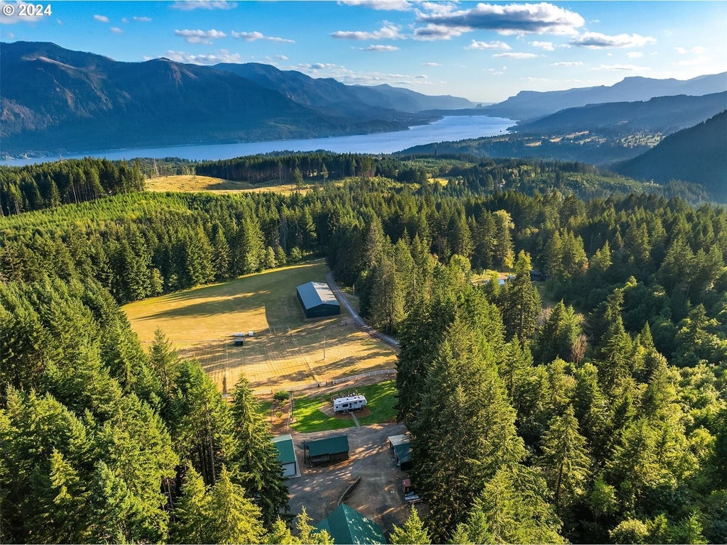 Photo of 162 Bylin Road, Stevenson, WA 98648 (MLS # 2599332)