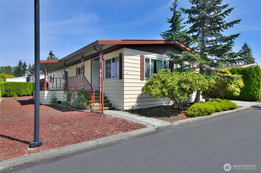 Photo of 620 112th Street SE #174, Everett, WA 98208 (MLS # 2420355)