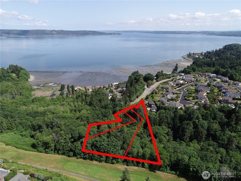 Photo of 3911 SW Dash Point Rd, Federal Way, WA 98023 (MLS # 2546793)