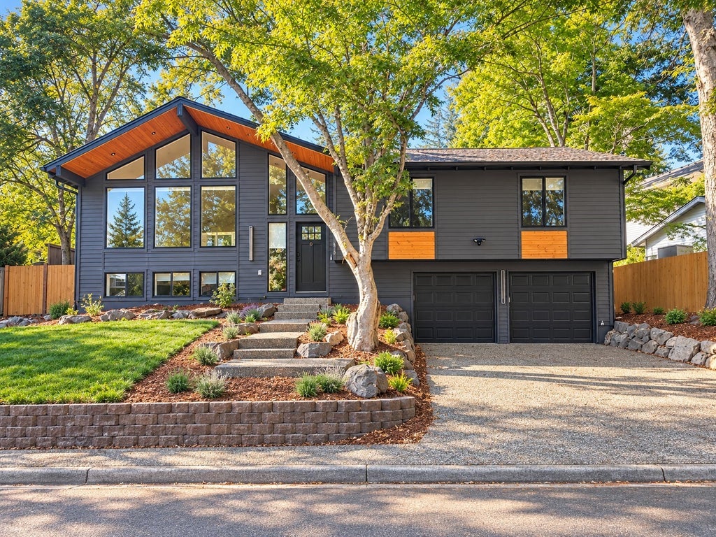 Photo of 13163 93rd Avenue NE, Kirkland, WA 98034 (MLS # 2591018)