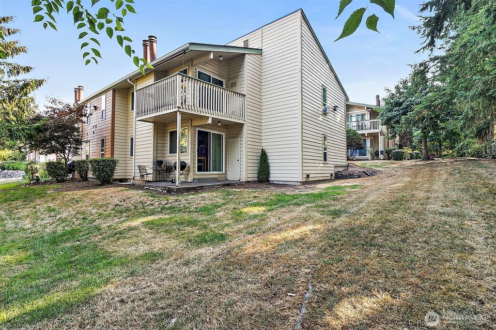 Photo of 23625 112th Avenue SE #G201, Kent, WA 98031 (MLS # 2428137)