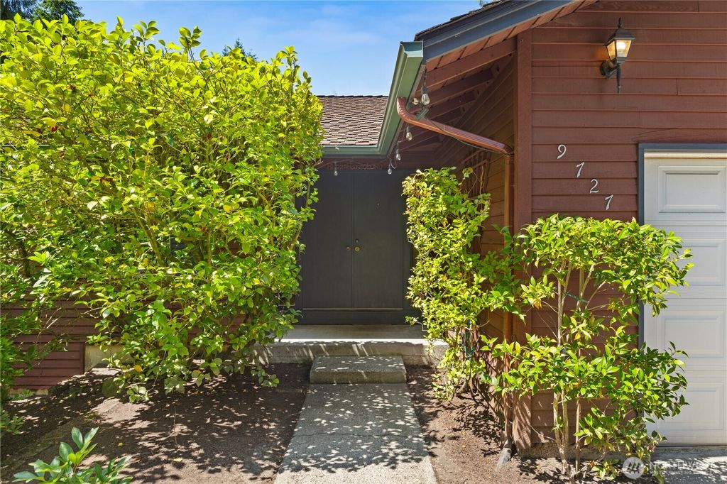 Photo of 9727 162nd Avenue NE, Redmond, WA 98052 (MLS # 2386473)