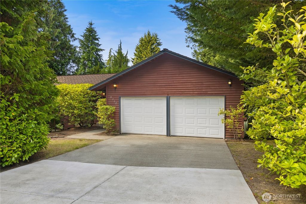 Photo of 9727 162nd Avenue NE, Redmond, WA 98052 (MLS # 2386473)