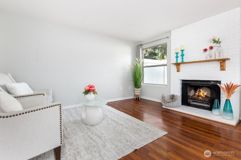 1555 Union Avenue NE 22