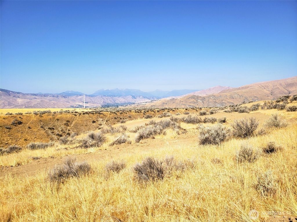 Photo of 0 Blue Grade (Lot 8) Road, East Wenatchee, WA 98802 (MLS # 2501985)