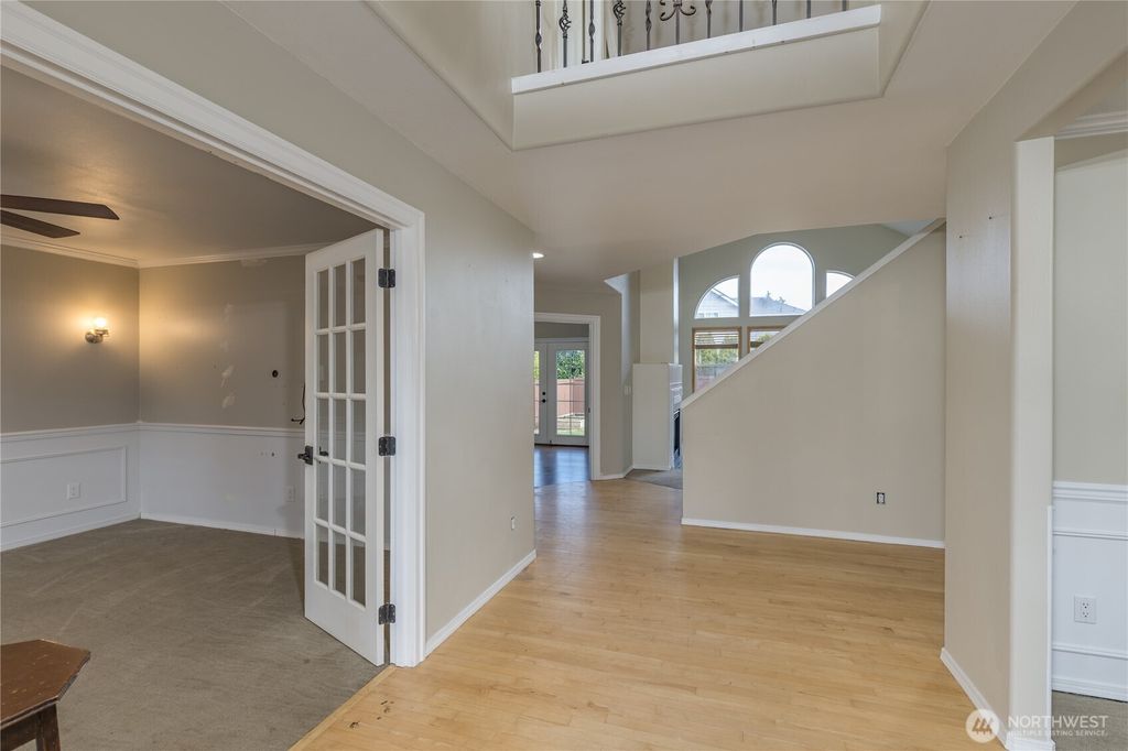 Photo of 28124 23rd Avenue S, Federal Way, WA 98003 (MLS # 2468080)