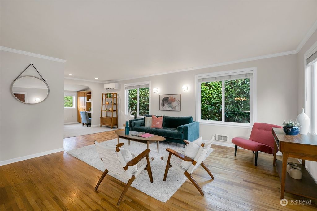 Photo of 2750 NE 103rd Street, Seattle, WA 98125 (MLS # 2056817)