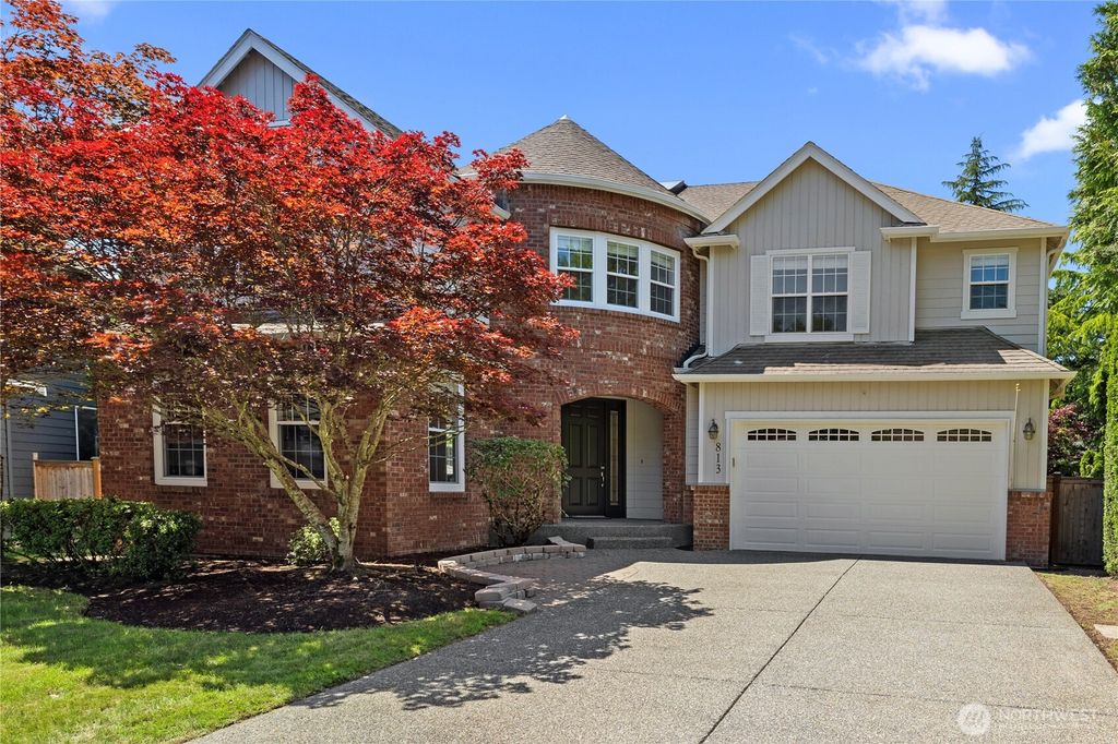 Photo of 813 275th Place SE, Sammamish, WA 98075 (MLS # 2530167)