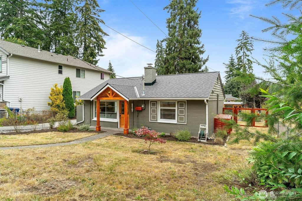 Photo of 23107 52nd Avenue W, Mountlake Terrace, WA 98043 (MLS # 2348701)