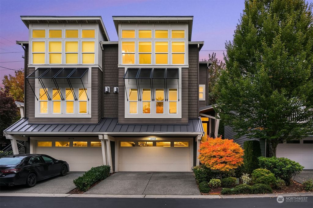 Photo of 10722 NE 65th Lane, Kirkland, WA 98033 (MLS # 2307458)