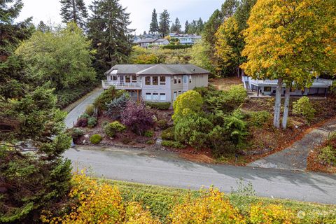 A home in Port Ludlow