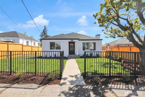8042 19th Avenue NW Seattle WA 98117