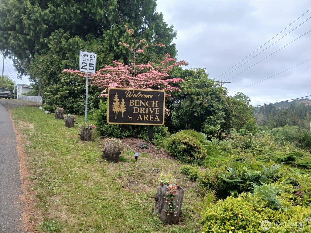 Photo of 2703 Bench Drive, Aberdeen, WA 98520 (MLS # 2549659)