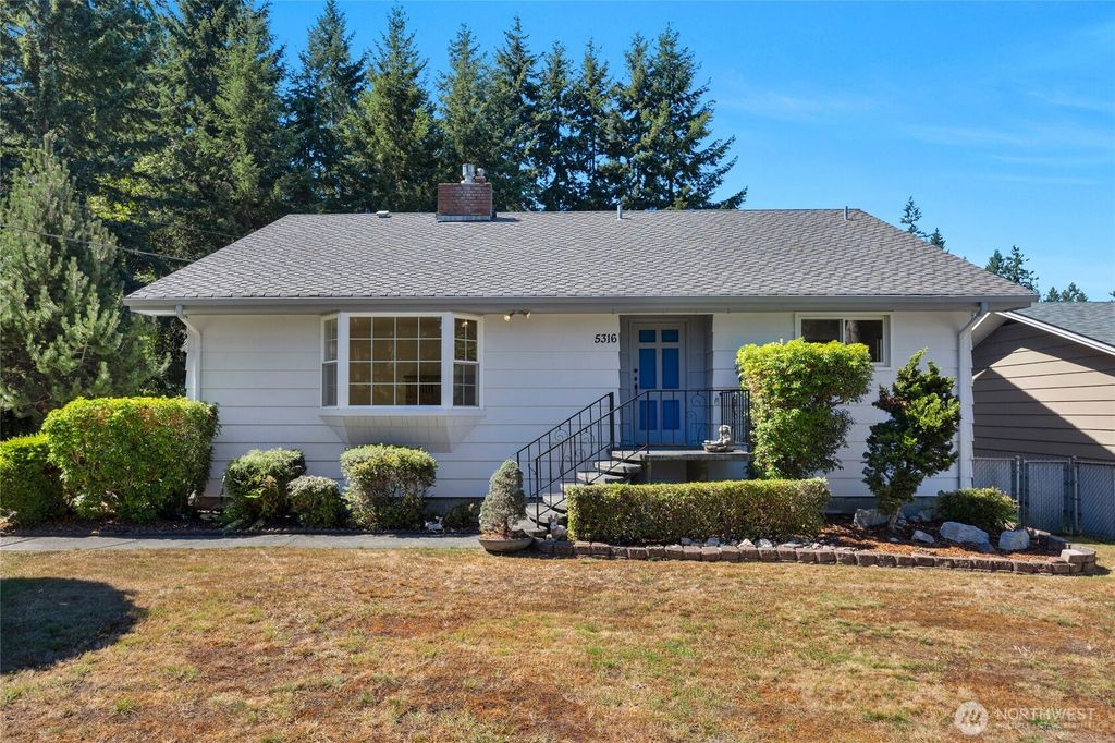Photo of 5316 East Drive, Everett, WA 98203 (MLS # 2428344)