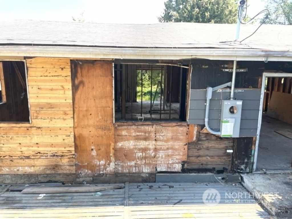 Photo of 12618 24th Avenue S, Seattle, WA 98168 (MLS # 2147277)