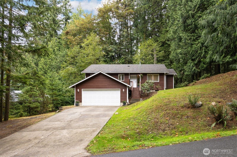 13 Rocky Ridge Drive