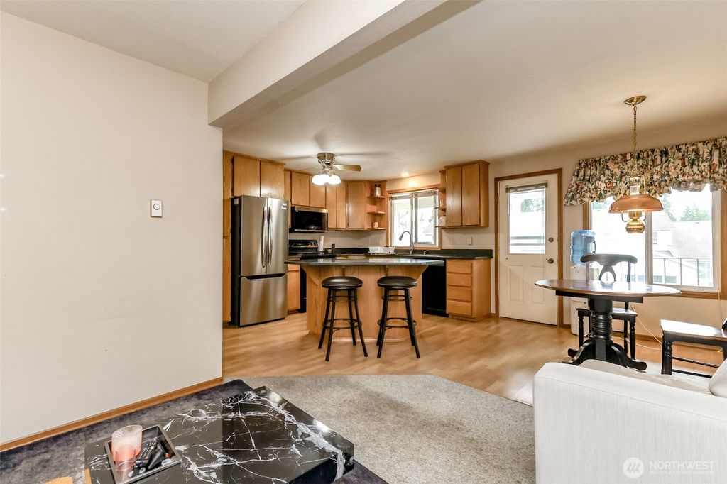 Photo of 32612 3rd Place S #18C, Federal Way, WA 98003 (MLS # 2483040)