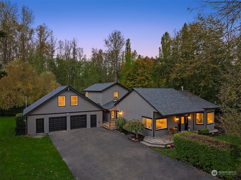 Photo of 19207 NE 136th Street, Woodinville, WA 98077 (MLS # 2301940)