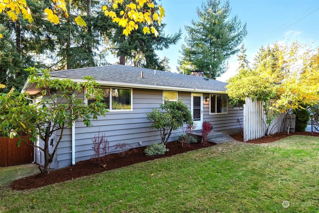 Photo of 20645 4th Avenue S, Des Moines, WA 98198 (MLS # 2023472)