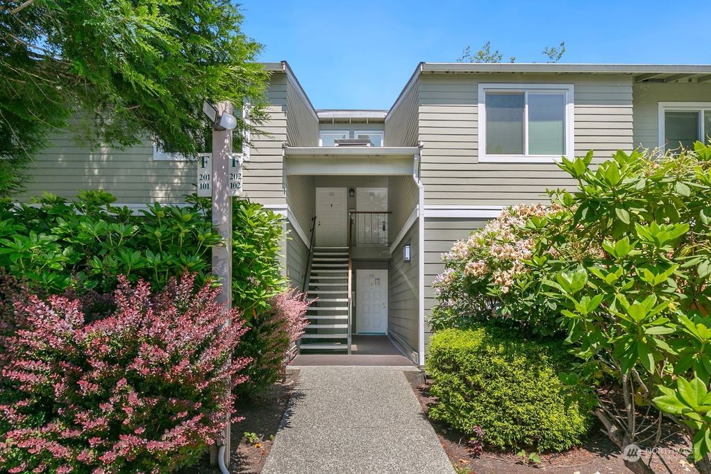 Photo of 820 Cady Road #F101, Everett, WA 98203 (MLS # 2263902)